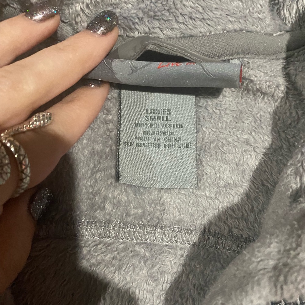 Jacket size small - Picture 2 of 4